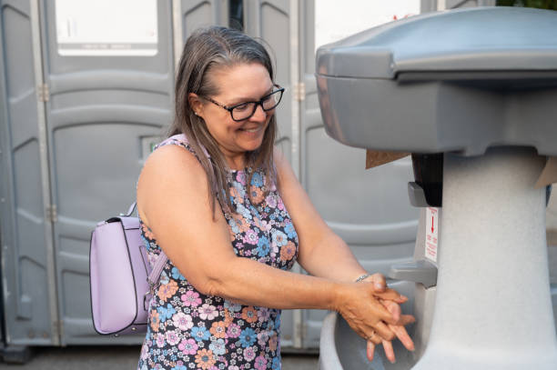 Best Porta potty rental near me  in Bay Shore, NY